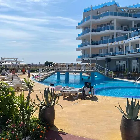 Apartamento студио равда, първа линия- гледка море